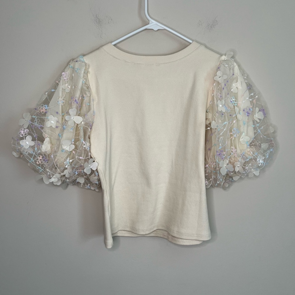 NWT &Merci Puff Sleeve Top Size Large (Fits like Medium) - Picture 11 of 11